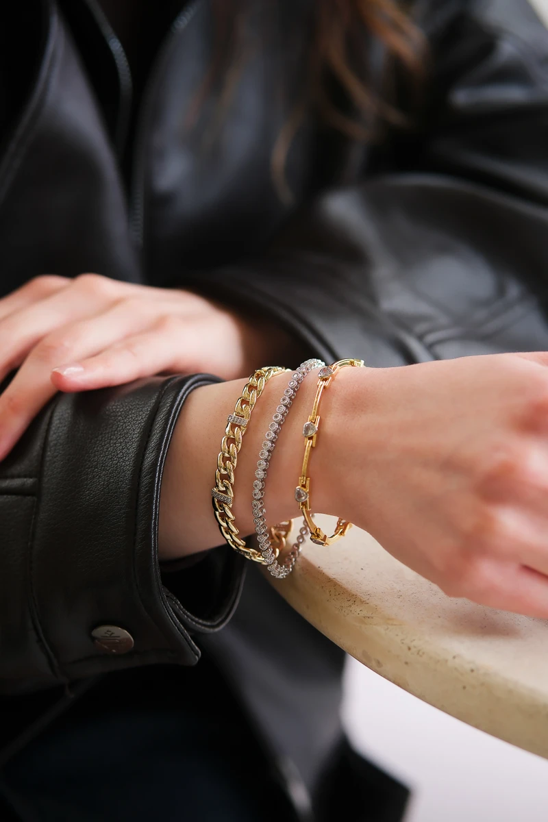 Gümüş Taş Detaylı Gold Zincir Bileklik